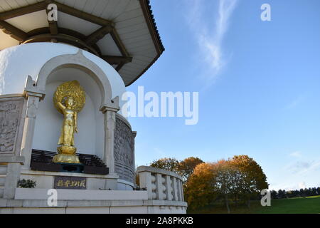 La Pagoda della Pace a Willen Lake, Milton Keynes. Foto Stock