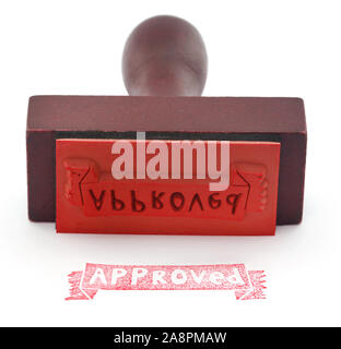 Testo approvato con timbro di gomma su bianco Foto Stock