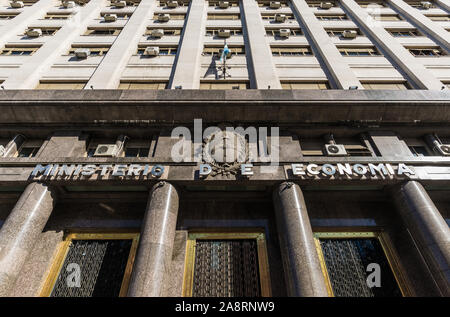 Buenos Aires, Argentina - 25 agosto 2018: Ministero dell'economia argentina Foto Stock