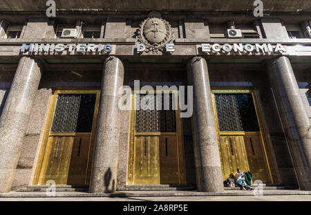 Buenos Aires, Argentina - 25 agosto 2018: Ministero dell'economia argentina Foto Stock