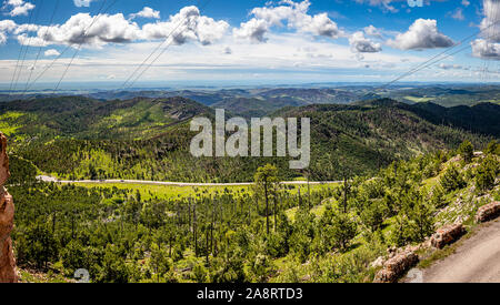 La vista dal Monte Lookout Coolidge e Fire Tower presso il Custer State Park in Black Hills del Sud Dakota. Foto Stock