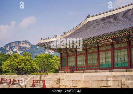 Il Palazzo Gyeongbokgung motivi a Seul, Corea del Sud Foto Stock