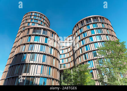 COPENHAGEN, Danimarca - 21 settembre 2019: un bianco e nero fine art fotografia di Axel torri che è un moderno edificio composto da cinque round tow Foto Stock