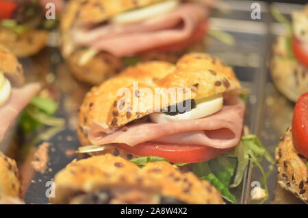 gustosi panini e antipasti italiani Foto Stock