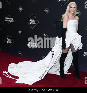 Cantante Gwen Stefani indossa Vera Wang arriva al 2019 E! People's Choice Awards tenutosi a Barker Hangar su Novembre 10, 2019 in Santa Monica, Los Angeles, California, USA. (Foto di Xavier COLLIN/Image Press Agency) Foto Stock