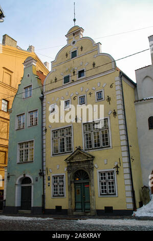 Riga, Lettonia - 7 Marzo, 2011: edifici più antichi di Riga old town - " i tre fratelli " Foto Stock