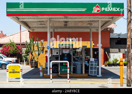 TIJUANA, Messico - 22/07: Tijuana Pemex gas station Foto Stock