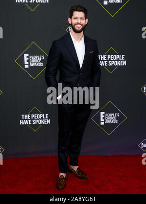 Santa Monica, CA, Stati Uniti d'America - Nov 10, 2019: Hunter marzo assiste 45th annuale di People's Choice Awards a Barker appendiabiti Foto Stock