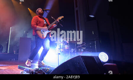 Lad locale Tom Walker vende fuori di Glasgow O2 Academy, Glasgow, Regno Unito, 11 novembre 2019 Foto Stock