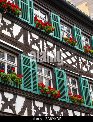 Bellissima vista della tradizionale architettura bavarese nella città di Bamberg in Germania. Foto Stock