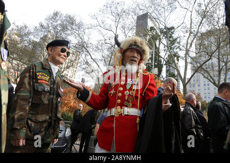 New York, New York, Stati Uniti d'America. Xi Nov, 2019. Vietnam Veterans of America partecipare alla New York City centesimo giorno veterani parata tenutasi lungo la Quinta Avenue a Novembre 11, 2019 a New York City. Credito: Mpi43/media/punzone Alamy Live News Foto Stock