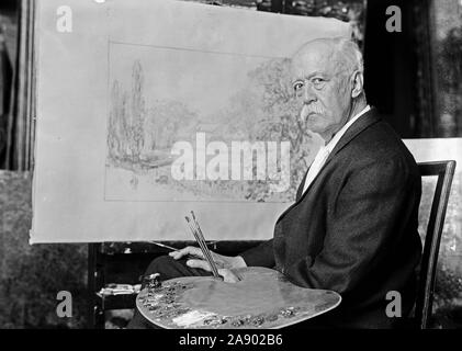 Artista John Ross chiave in una pittura di studio ca. 1914 Foto Stock