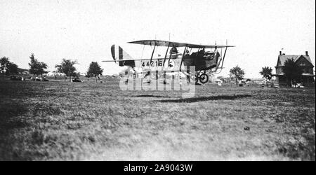 Aeroplano lasciando Ft. Des Moines, Iowa, Agosto 29, 1918 Foto Stock