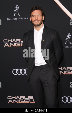 Los Angeles, Stati Uniti d'America. Xi Nov, 2019. Sam Claflin presso la Columbia Pictures' 'Charlie's Angels' Premiere Mondiale tenutasi al Regency Theatre di Westwood, CA, 11 novembre 2019. Photo credit: Giuseppe Martinez/PictureLux Credito: PictureLux/Hollywood Archive/Alamy Live News Foto Stock