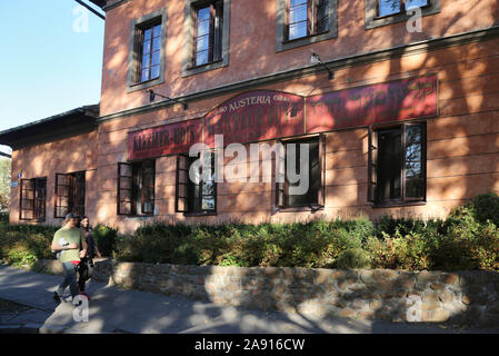 Cracovia. Cracovia. La Polonia. "Austeria' casa editrice, bookshop e redattori. Kazimierz, ex quartiere ebraico. Foto Stock