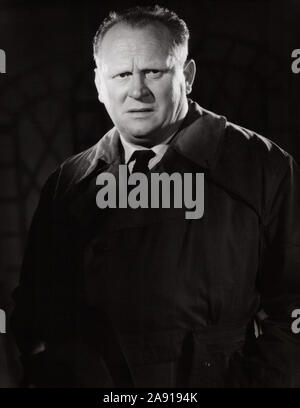 Gert Fröbe, deutscher Schauspieler, im Spielfilm 'Dcome testamento des dottor Mabuse', Deutschland 1962. Attore tedesco Gert Froebe nel film "come testamento des dottor Mabuse', Germania 1962. Foto Stock