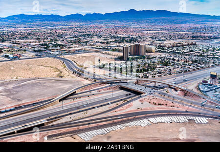 Vista aerea di un interscambio di traffico in Las Vegas Foto Stock