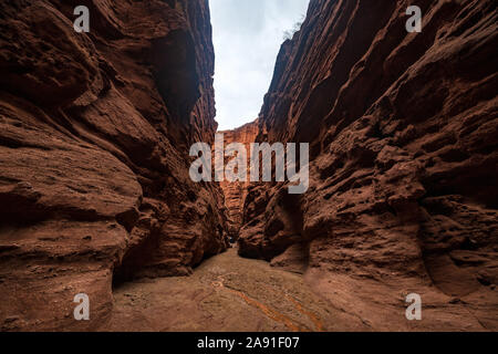 Paesaggio di Wensu Grand Canyon nella contea di Wensu, Aksu Prefettura, a nord-ovest della Cina di Xinjiang Uygur Regione autonoma su Ottobre 14th, 2019. Foto Stock