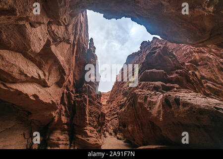 Paesaggio di Wensu Grand Canyon nella contea di Wensu, Aksu Prefettura, a nord-ovest della Cina di Xinjiang Uygur Regione autonoma su Ottobre 14th, 2019. Foto Stock