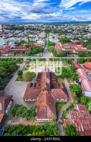 Veduta aerea di ' Nha tho go ' o chiesa di legno Kon Tum, Vietnam Foto Stock