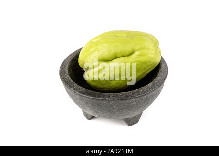 Un crudo intero verdi maturi messicano chayote squash Foto Stock