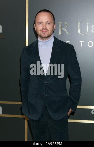 Beverly Hills, CA. Xi Nov, 2019. Aaron Paolo presso gli arrivi per la verità si dice a Premiere su Apple TV, Samuel Goldwyn Theatre al AMPAS, Beverly Hills, CA Novembre 11, 2019. Credito: Priscilla concedere/Everett raccolta/Alamy Live News Foto Stock