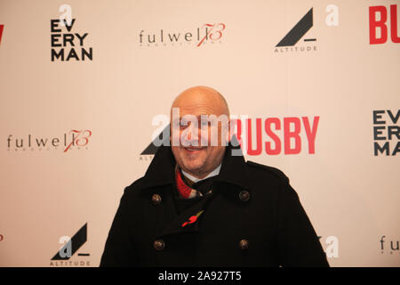 Manchester. Regno Unito 11 novembre, 2019. Ex Manchester United i giocatori e gli ospiti che appaiono alla premier del film "Busby" tenutosi presso il teatro Everyman in Manchester. Nella foto: Mike Phelan ©Ged Noonan/Alamy Foto Stock