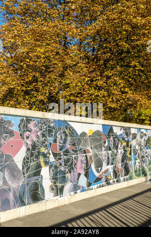 Il lato destro di Hans Erni di affresco sulla parete perimetrale del Palazzo delle Nazioni Unite a Ginevra, Svizzera Foto Stock