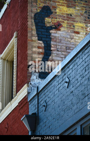 Dipinto a parete su una facciata della casa, North Fairfax Avenue, Hollywood, Los Angeles, California, Stati Uniti Foto Stock