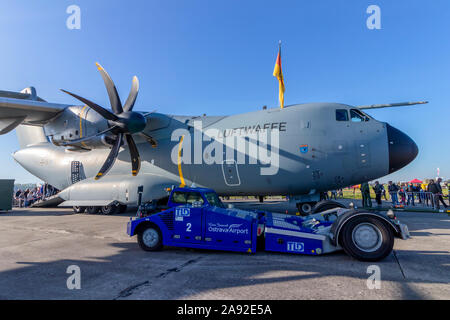 OSTRAVA, Repubblica Ceca - 22 settembre 2019: la NATO giorni. Airbus A400M Atlas i velivoli militari da trasporto della tedesca Air Force sul display. Aeroporto tu Foto Stock