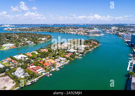 Miami Beach Florida, la Gorce Island, Allison Island, Isole della Normandia, Biscayne Bay Water Waterfront Homes Residences, Indian Creek Water, aereo sovrastante BI Foto Stock