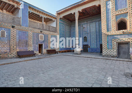 Pareti piastrellate in harem, Tash Khauli palace, noto anche come Tash Hauli o Tosh Hovli, Itchan-Kala, Khiva, Uzbekistan in Asia centrale Foto Stock