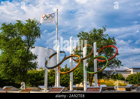 Anelli olimpici allo Stadio Olimpico di Montreal; Montreal, Quebec, Canada Foto Stock