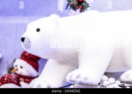 Bianco grande orso polare giocattoli per Natale home decor. Foto Stock