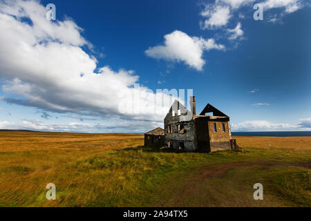 Dagverdara i resti di una casa abbandonata sulla penisola Snaefellsnes in Islanda occidentale Foto Stock