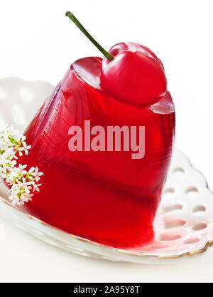 Dessert Gelatina di ciliegia Foto Stock