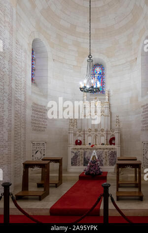 Con lapidi giacente in una curva di spazzamento, il 42,5-acro Aisne-Marne Cimitero e memoriale americano in Francia, si trova ai piedi di Belleau legno. Foto Stock