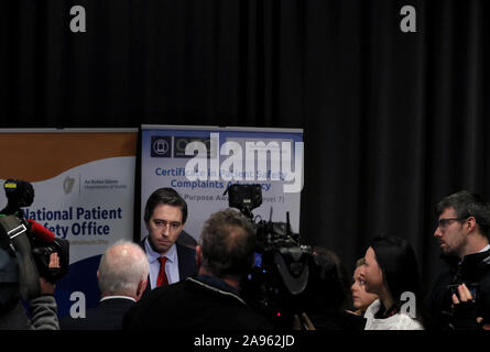 Il ministro per la salute Simon Harris al lancio di un nuovo paziente Servizio di advocacy presso il Castello di Dublino. Foto Stock