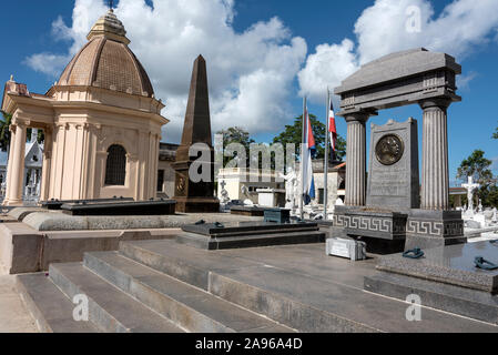 Necropolis de Colon o El Cementerio de Cristobal Colon (il cimitero di Cristoforo Colombo) nel quartiere Vedado dell'Avana a Cuba. Il modello 135 AC Foto Stock