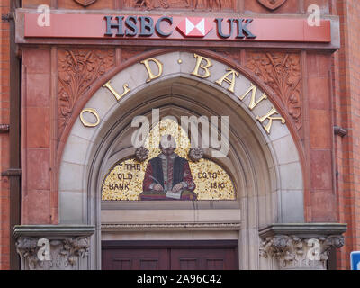 HSBC Regno Unito il vecchio edificio della banca in Stratford upon Avon, Inghilterra. La vecchia banca è stata fondata nel 1810 ed è ora la banca HSBC filiale. Foto Stock