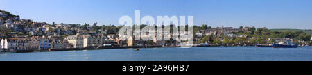 Panorama del Devonshire porto di Dartmouth compreso il lungomare, e l'Accademia Navale. Foto Stock