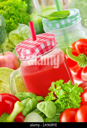 I frullati di frutta e verdura Foto Stock