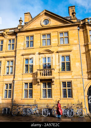 Esterno del Balliol College di Oxford University, visto da Maddalena st East, Oxford, Oxfordshire, England, Regno Unito, GB. Foto Stock