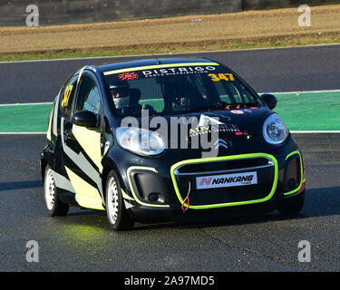 Jeff Clark, Mark Clynes, Citroen C1, Distrogo Citroen C1 Challenge, evento BARC, nella gara notturna incontro, MSV, Brands Hatch, Inghilterra, BARC, circui Foto Stock