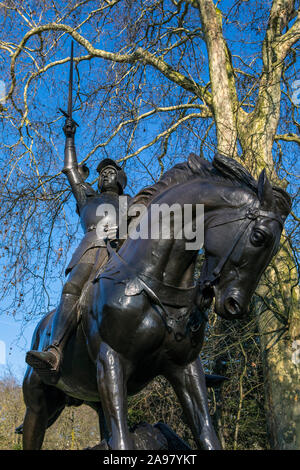 La Cavalleria dell impero Memorial, a Hyde Park di Londra, Regno Unito. Essa commemora il servizio dei reggimenti di cavalleria in la prima e la seconda guerra mondiale e dep Foto Stock
