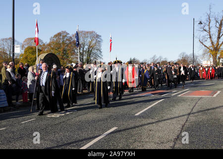 St Chad's terrazza a Shrewsbury sul ricordo Domenica. A cui hanno partecipato Il Sindaco di Shrewsbury, dignitari e il pubblico. Foto Stock