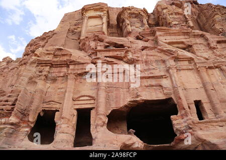 Corinthian tomba (Qabr Al Kuranthi), tombe reali, il punto di vista del Tesoro Trail, Petra Wadi Musa, Ma'an Governatorato, Giordania, Medio Oriente Foto Stock
