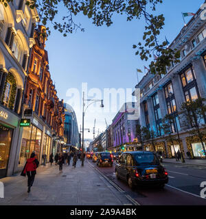 Oxford Street a Londra. Foto Stock