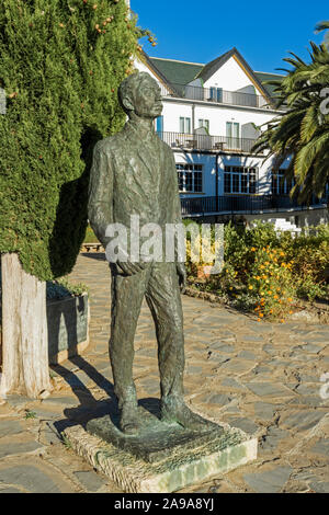 Scultura di Bohemian-Austrian poeta Rainer Maria Rilke, 1875 - 1926 da scultore spagnolo Nicomedes Díaz Piquero, 1936 - 2017, nei giardini dell'Hotel cata Foto Stock