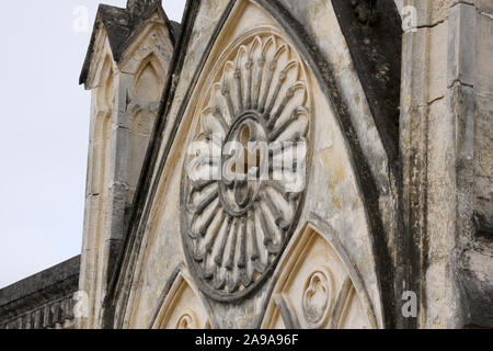 Cuba, La Habana, 11,15,2018, tombe e monumenti commemorativi in necropoli Cristobal Colon Americhe latine più grande cimitero Foto Stock